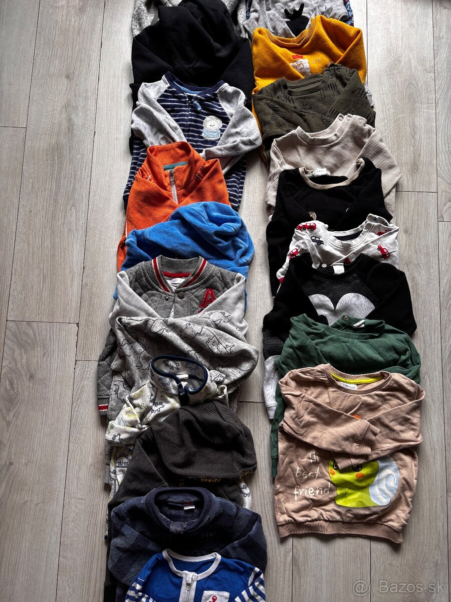 Predám oblečenie plus 2 kočíky - 13