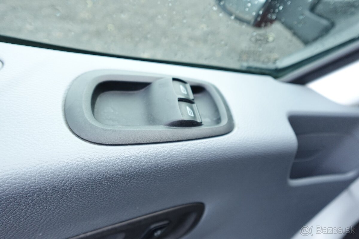 FORD TRANSIT 7MÍST DVOJKABINA 3 STRANNÝ SKLÁPĚČ 2.0TDCI KLIM - 13