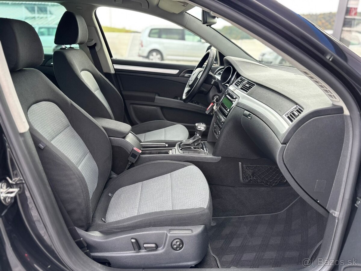 Škoda Superb Combi 2.0 TDI CR DSG 273000km 2011 - 13