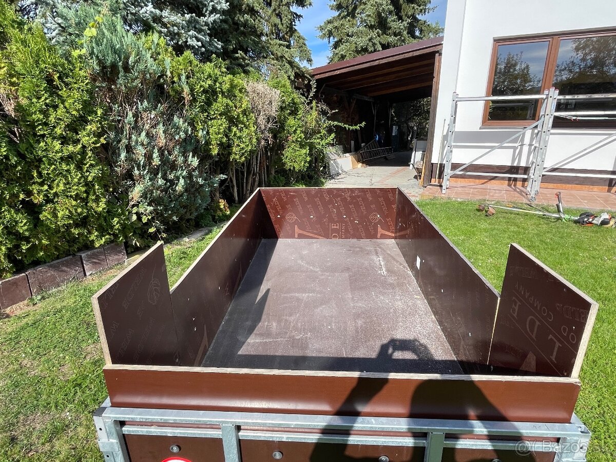 Vesta Trailers - 13