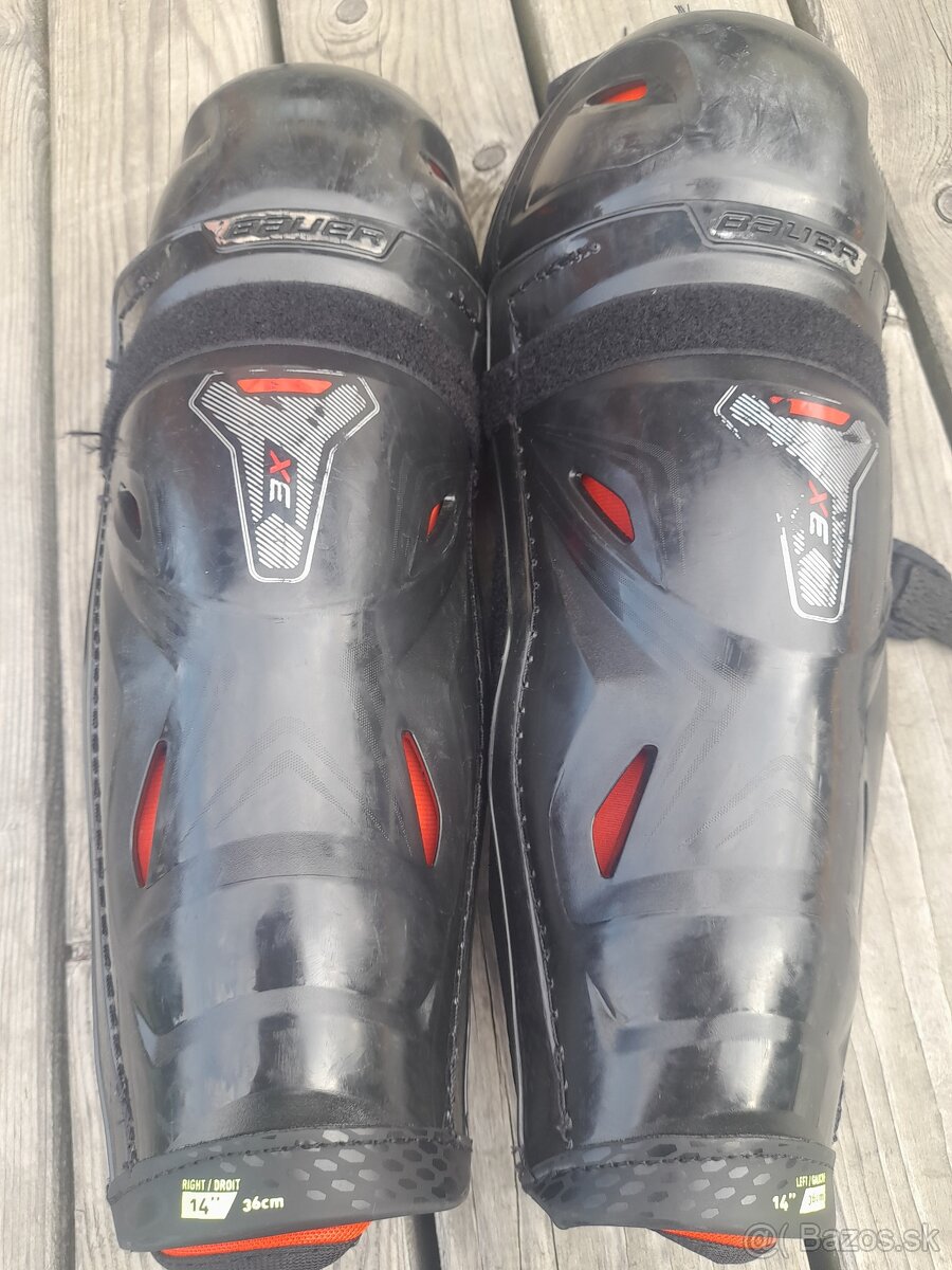 Hokejova vystroj - 13