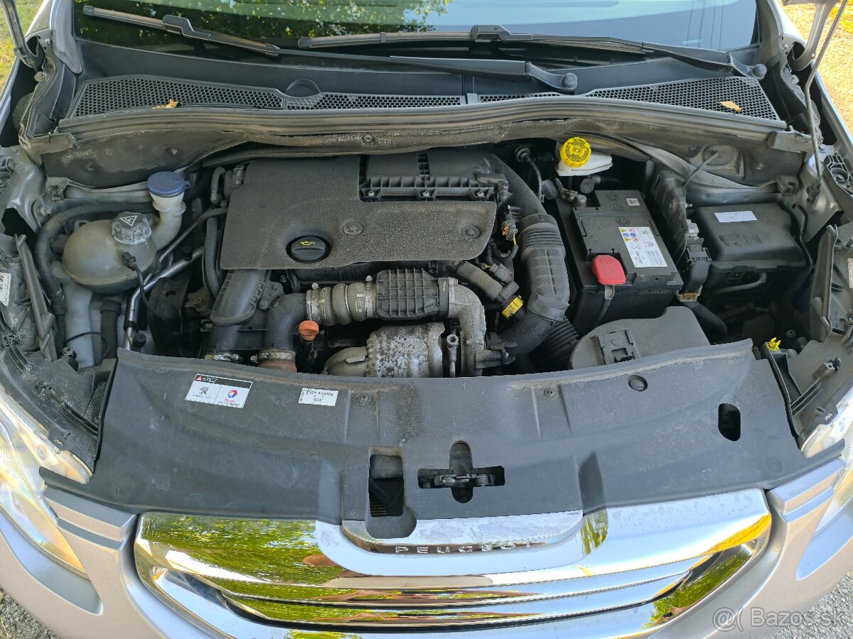 Peugeot 2008 1.6 - 13