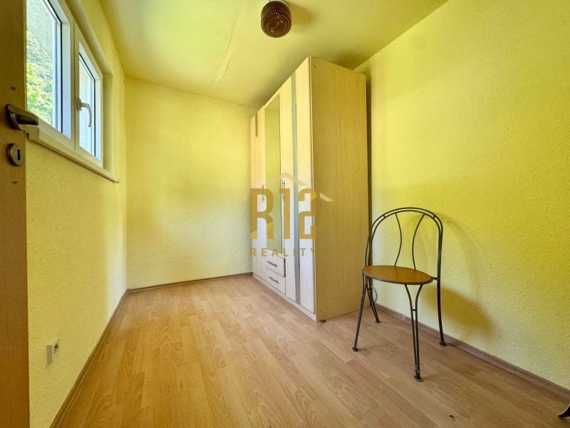 Na predaj: Rekreačná chata v lese, vhodná na celoročné bývan - 13