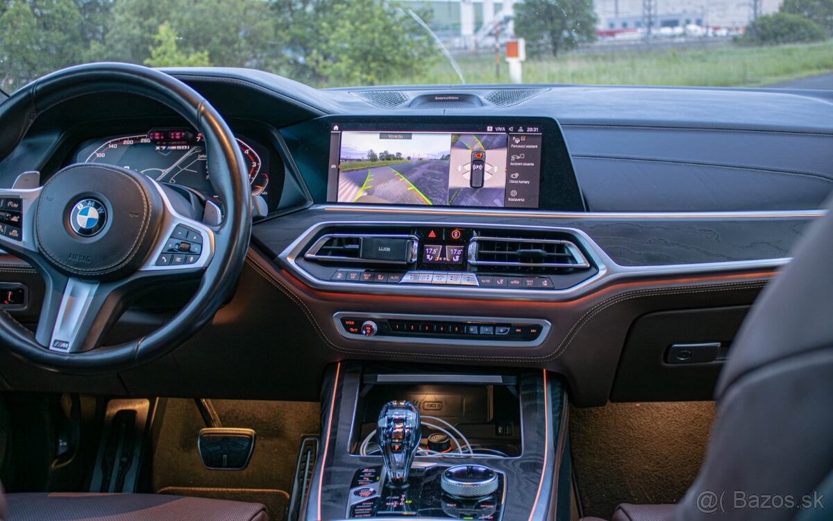 BMW X7 M50i xDrive 2019 - 13