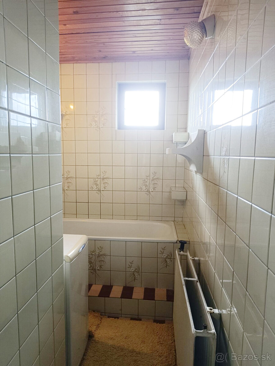 RD S KRÁSNYM POZEMKOM /237M2/ GARÁŽ,KRB,NOVÁ STRECHA PRI CEN - 13