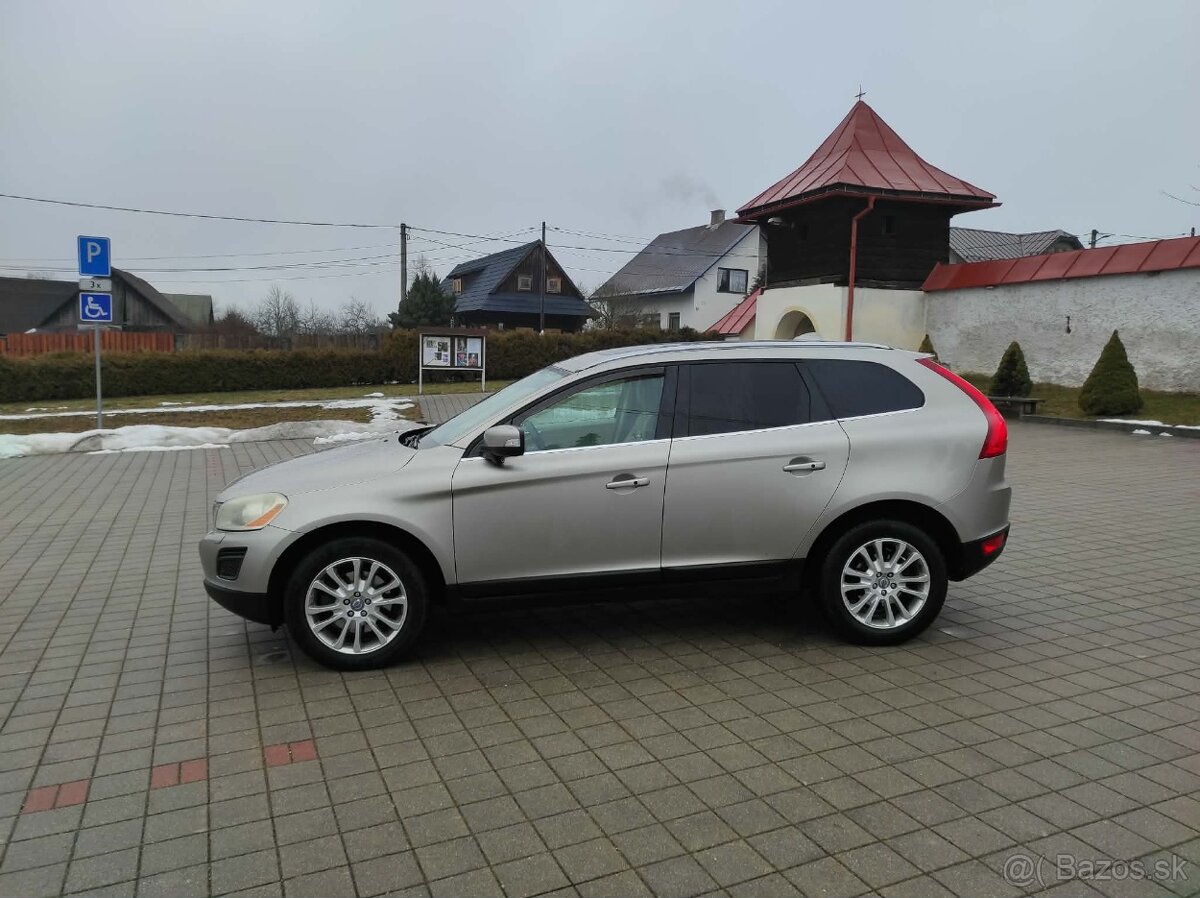 Volvo XC 60 D5 158kW ,Panorama, Webasto 4x4 - 13