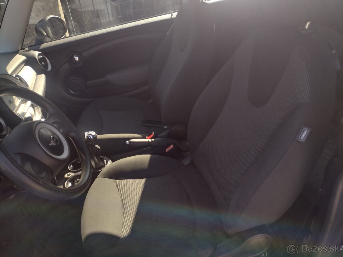 MINI COOPER BENZIN NAJ.157000 KM MÓD ROK 2010 - 13