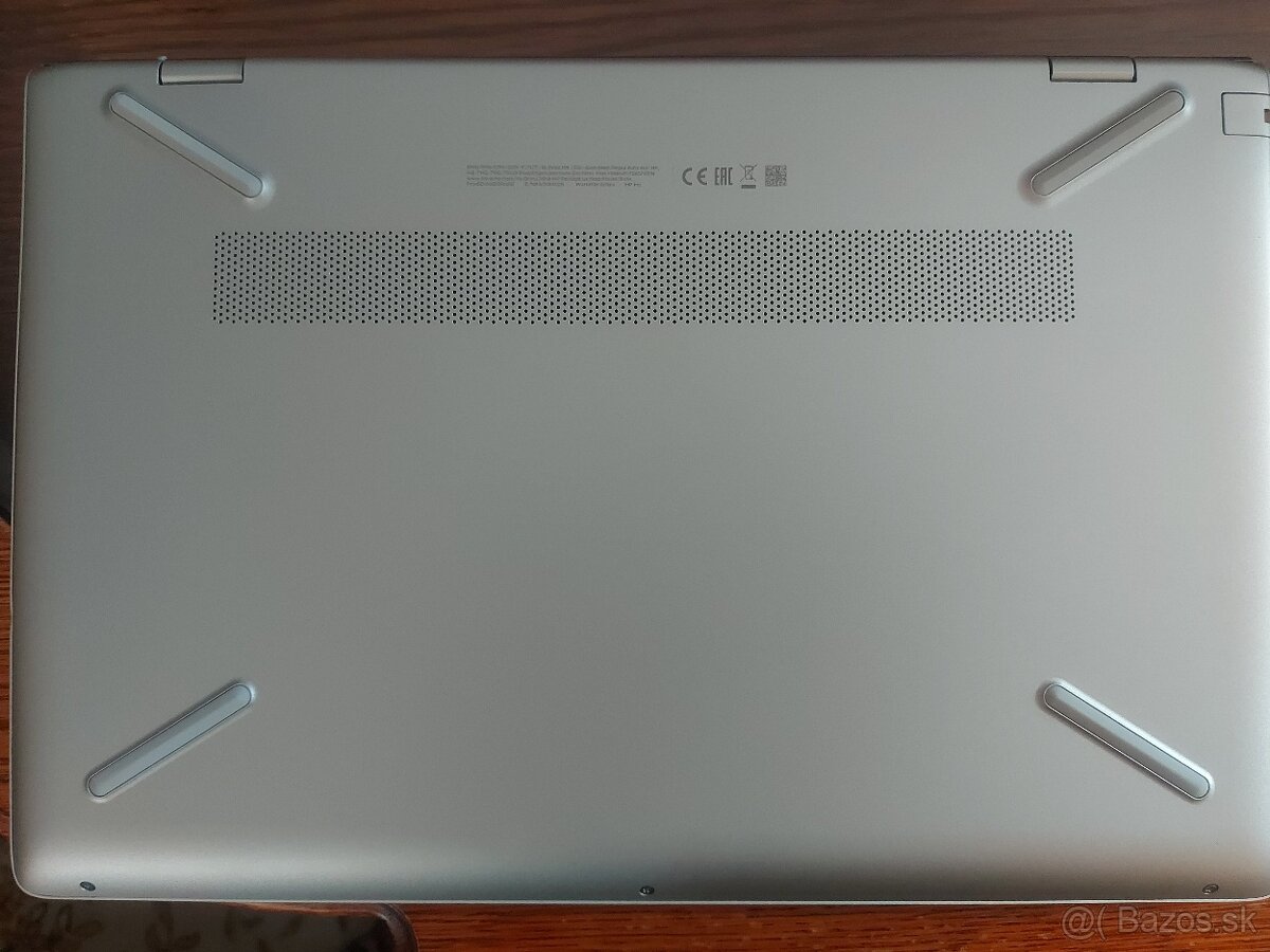 Štýlový HP Pavilion 15 (i7 / 16GB RAM / SSD) – Ako nový - 13