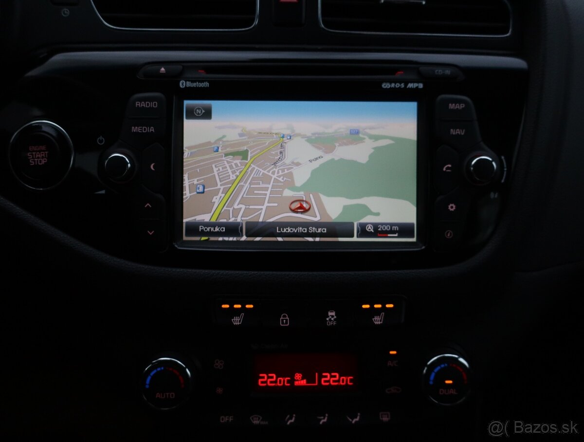 Kia Cee´d SW Spirit 2015 1,6CRDi 128k, navigácia, max.výbava - 13