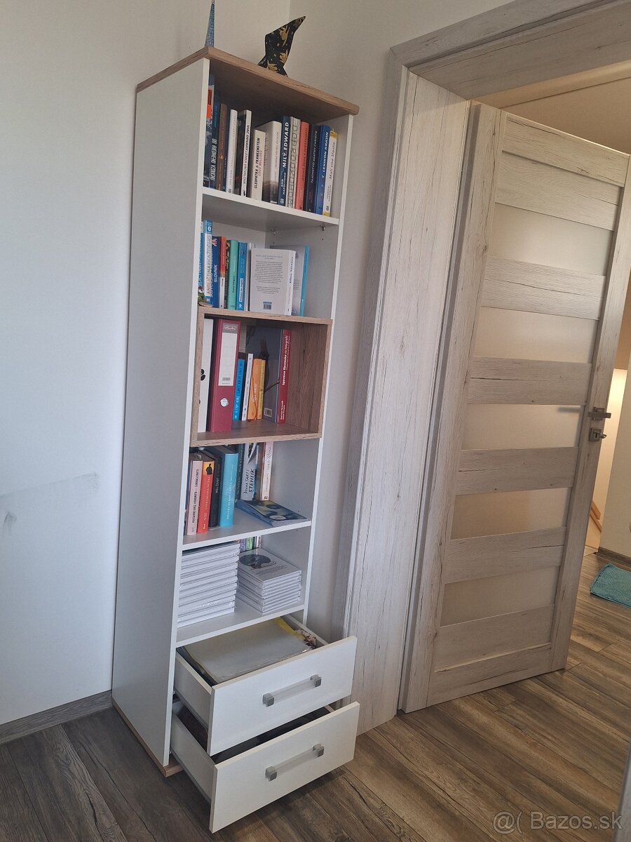 Šatníkova skriňa a stojaci regál - set do dievčenskej izby - 13