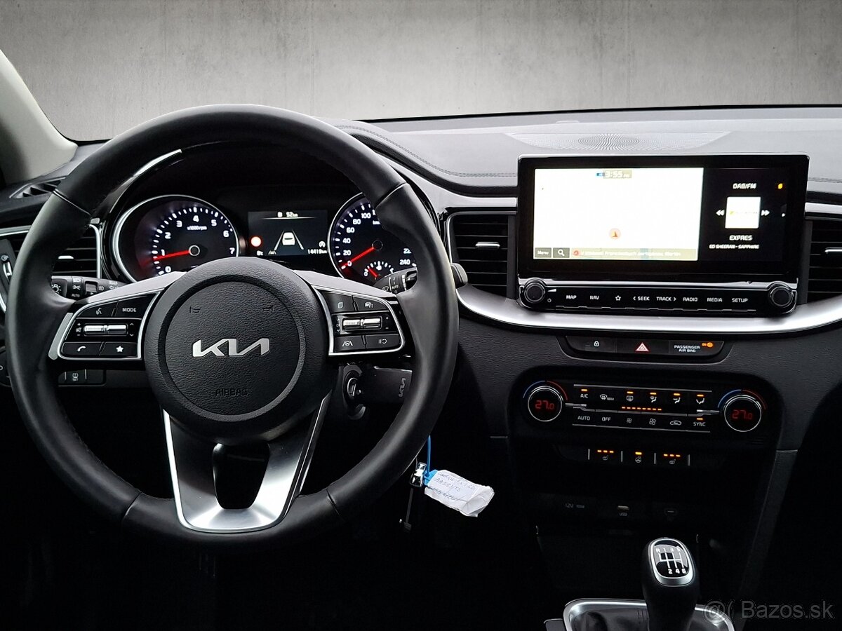 Kia CEED SW 1,5 T-GDi M6 GOLD103kW/140k - 13