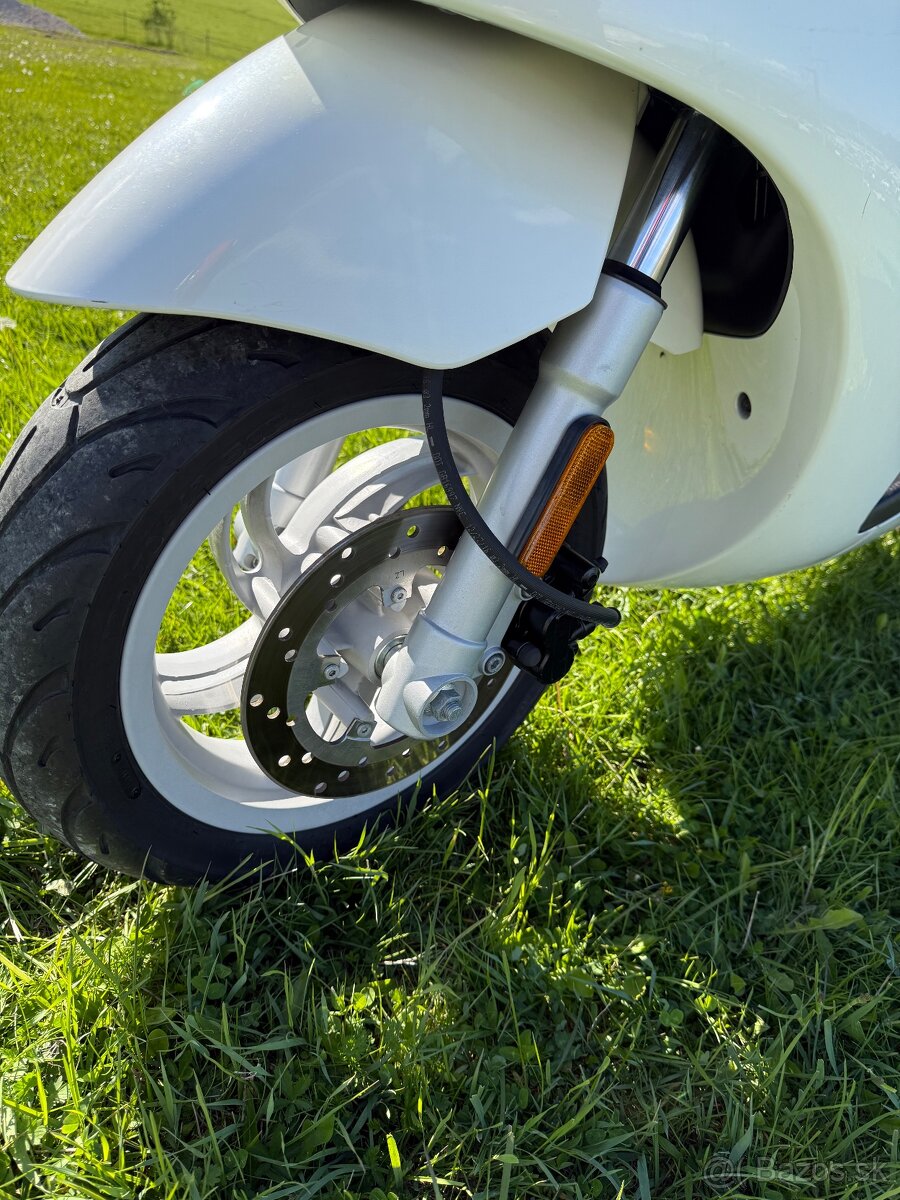 Piaggio Fly 50 4T - 13