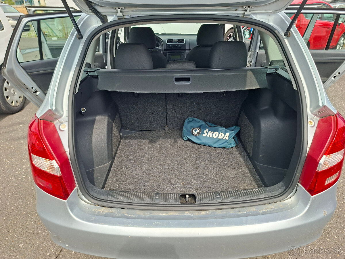 Škoda Fabia Combi 1.4 16V Ambiente - 13