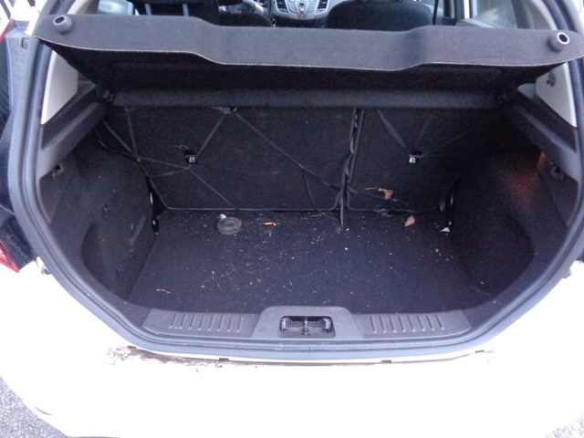 Ford fiesta MK7 1,25, 60kw rozpredám na náhradné diely - 13