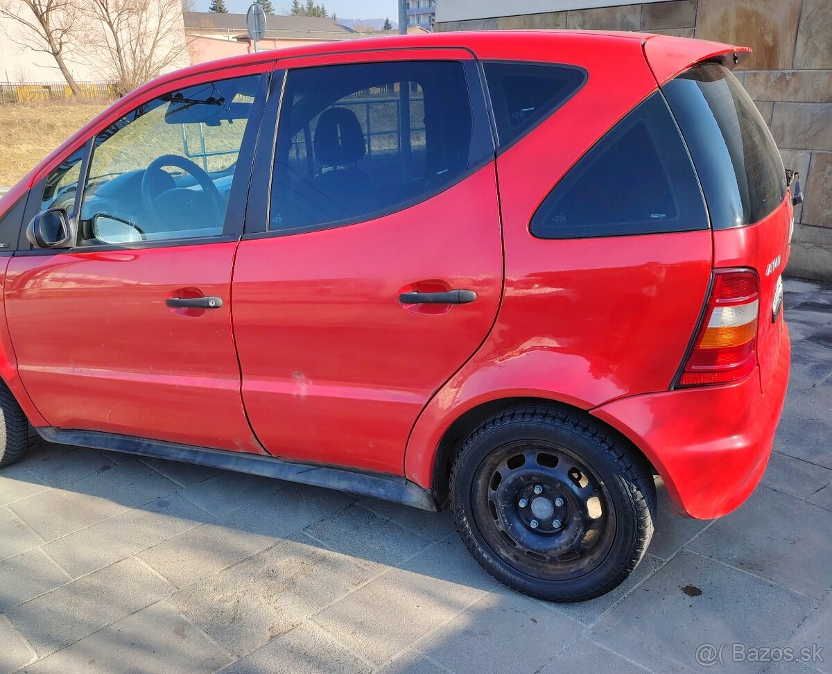 Mercedes-Benz A140 - 13