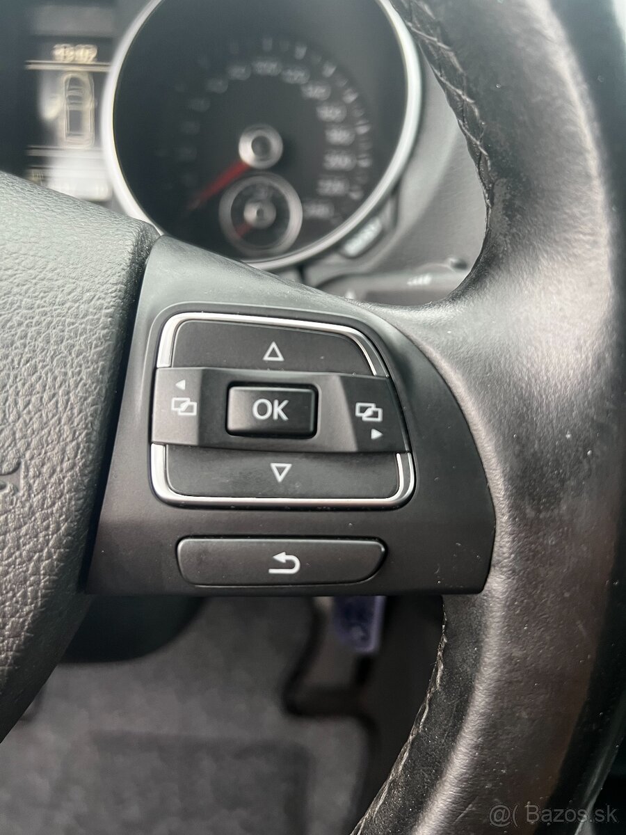 Volkswagen Golf Variant - 13