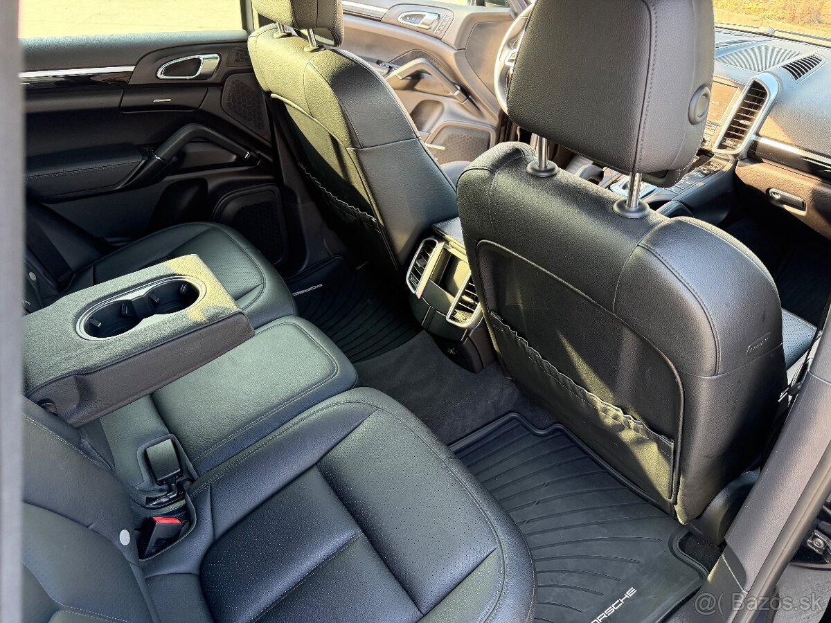 Porsche Cayenne - 13