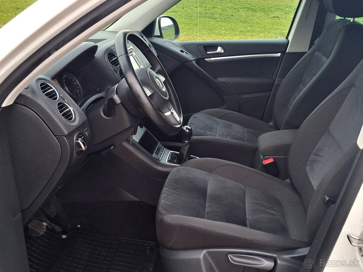 ---V0LKSWAGEN TIGUAN 2,0 TDI CR---len 99100km--- - 13