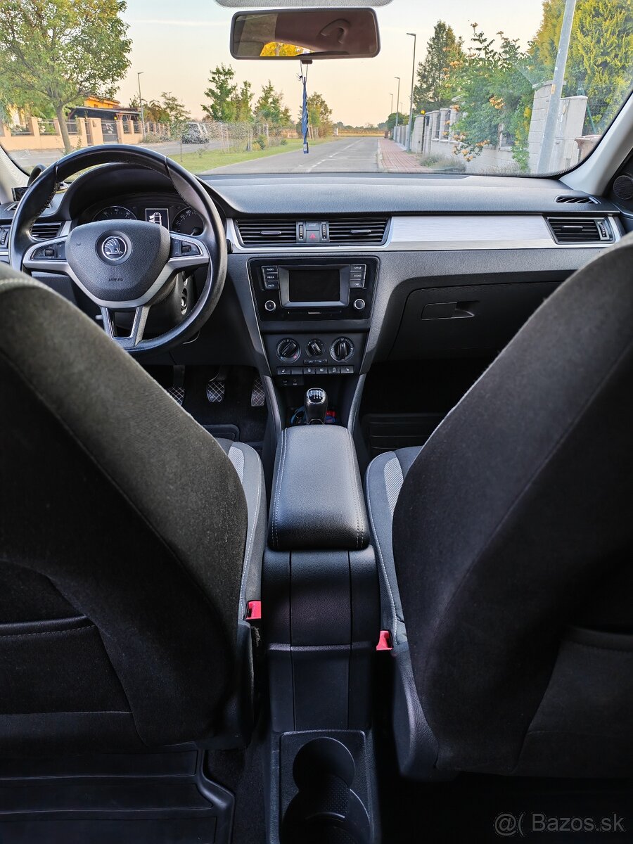 Rapid. 1.2 tsi . 81kw - 13
