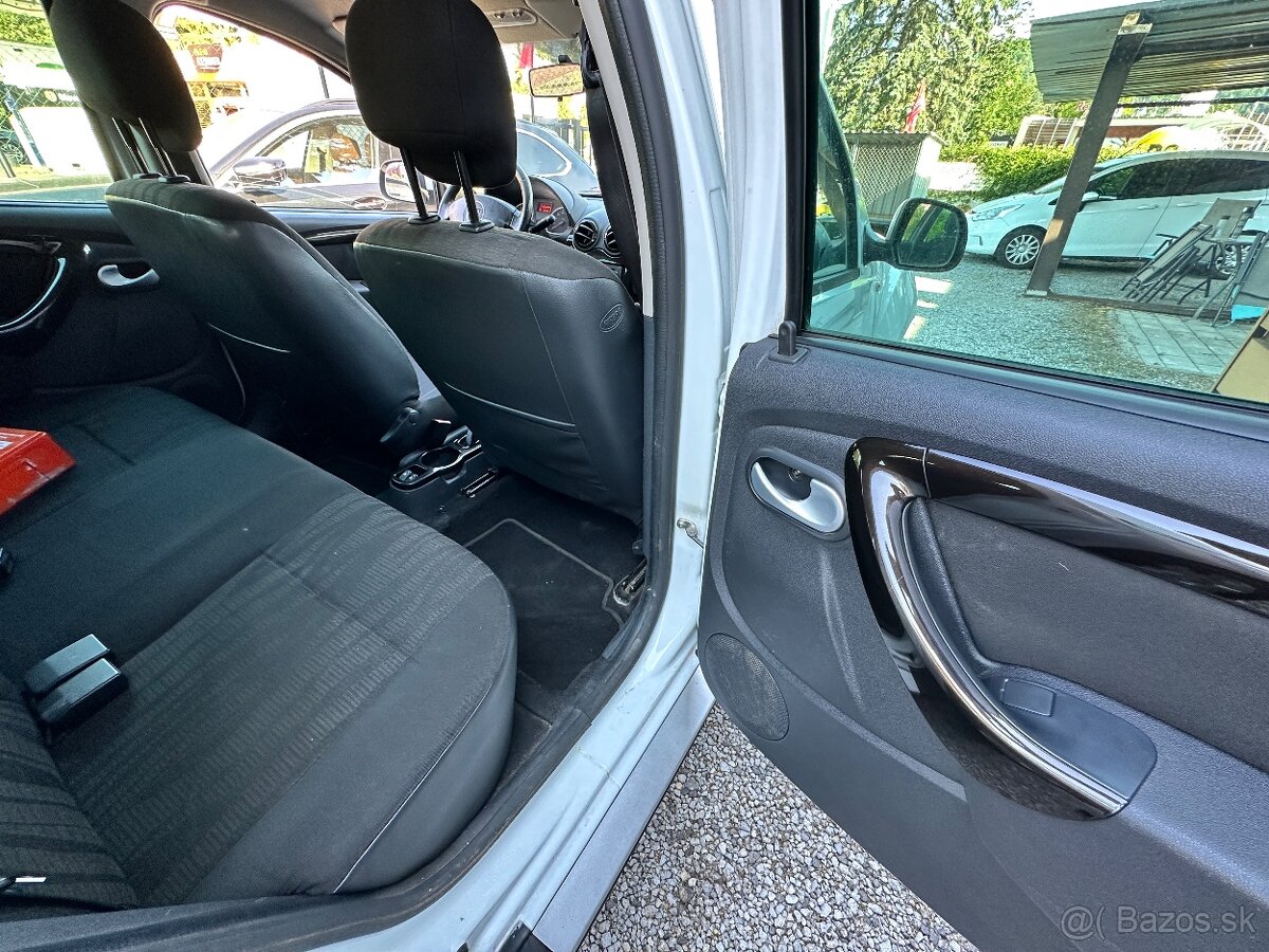 Dacia Duster 1.6 benzín - 13