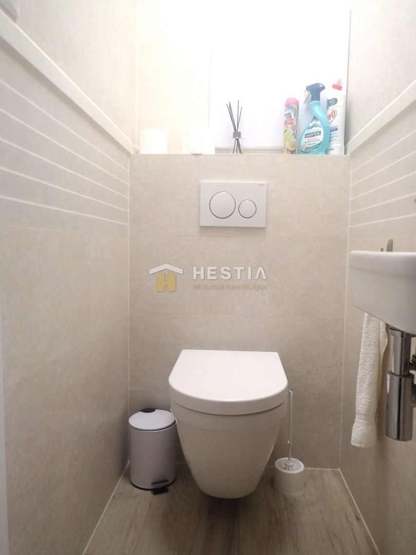 Moderný, kompletne zariadený 2-izbový byt s 2 balkónmi v cen - 13