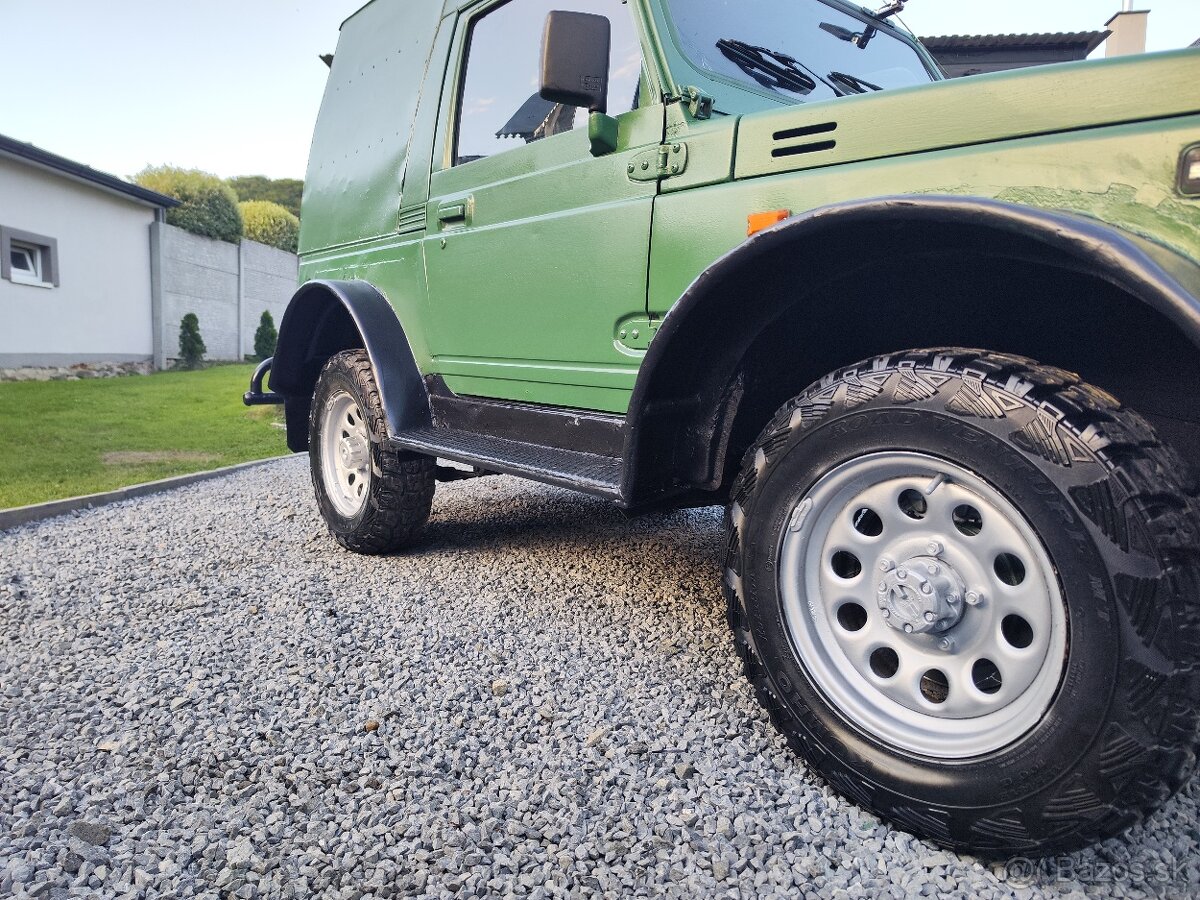 Suzuki Samurai - 13