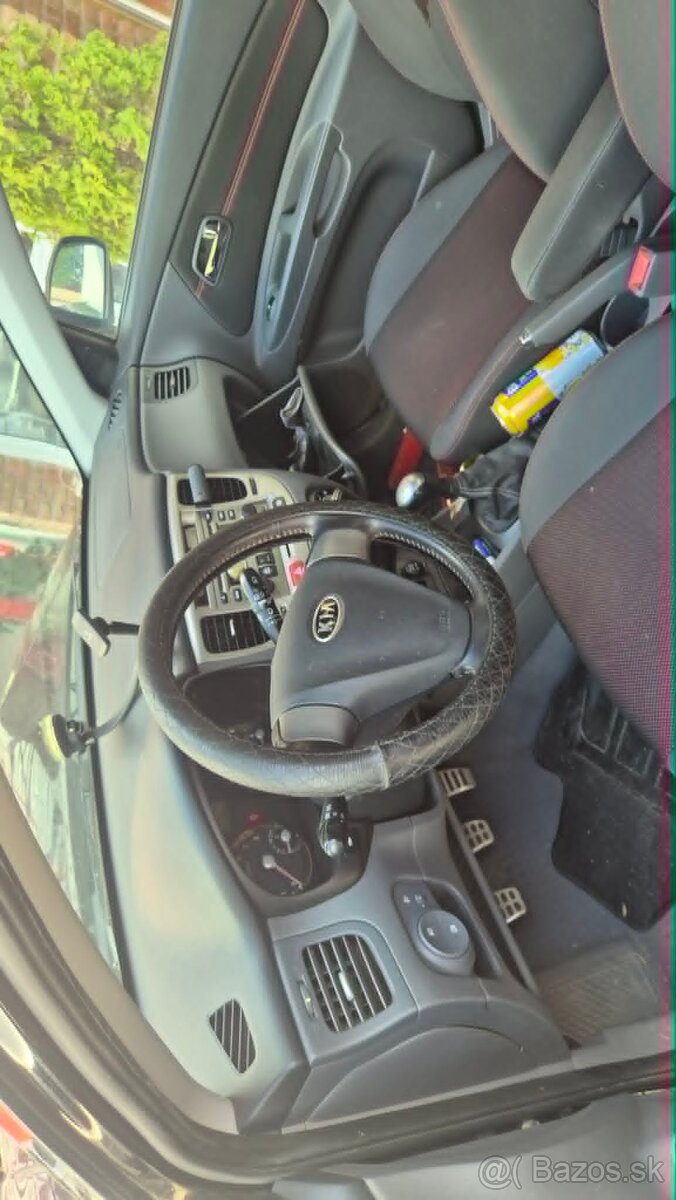 Kia Rio 1,4i 71,3kw kód: G4EE - 13