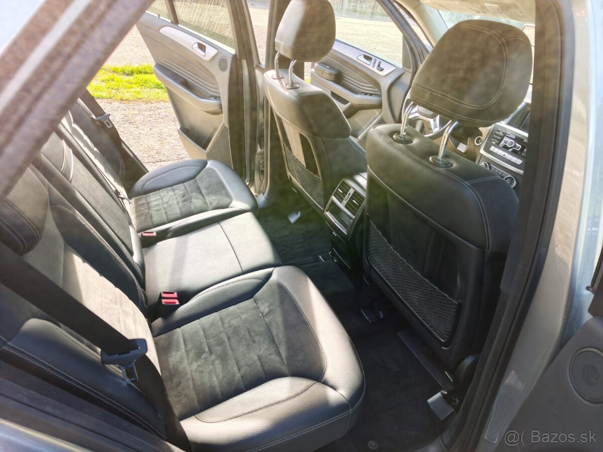 Mercedes-Benz ML350 4Matic - 13