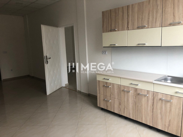 SKVELÁ PONUKA – POLYFUNKČNÝ OBJEKT NA PREDAJ | SNINA - 13