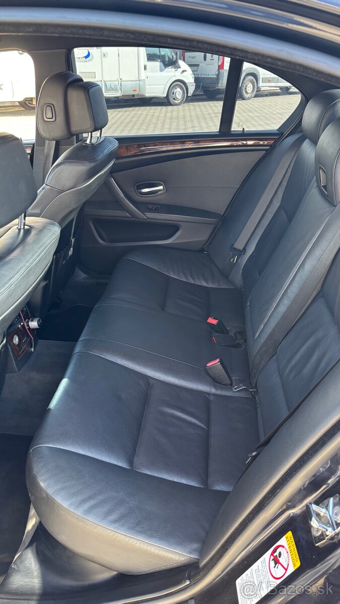 BMW E60 530d LCI - 13