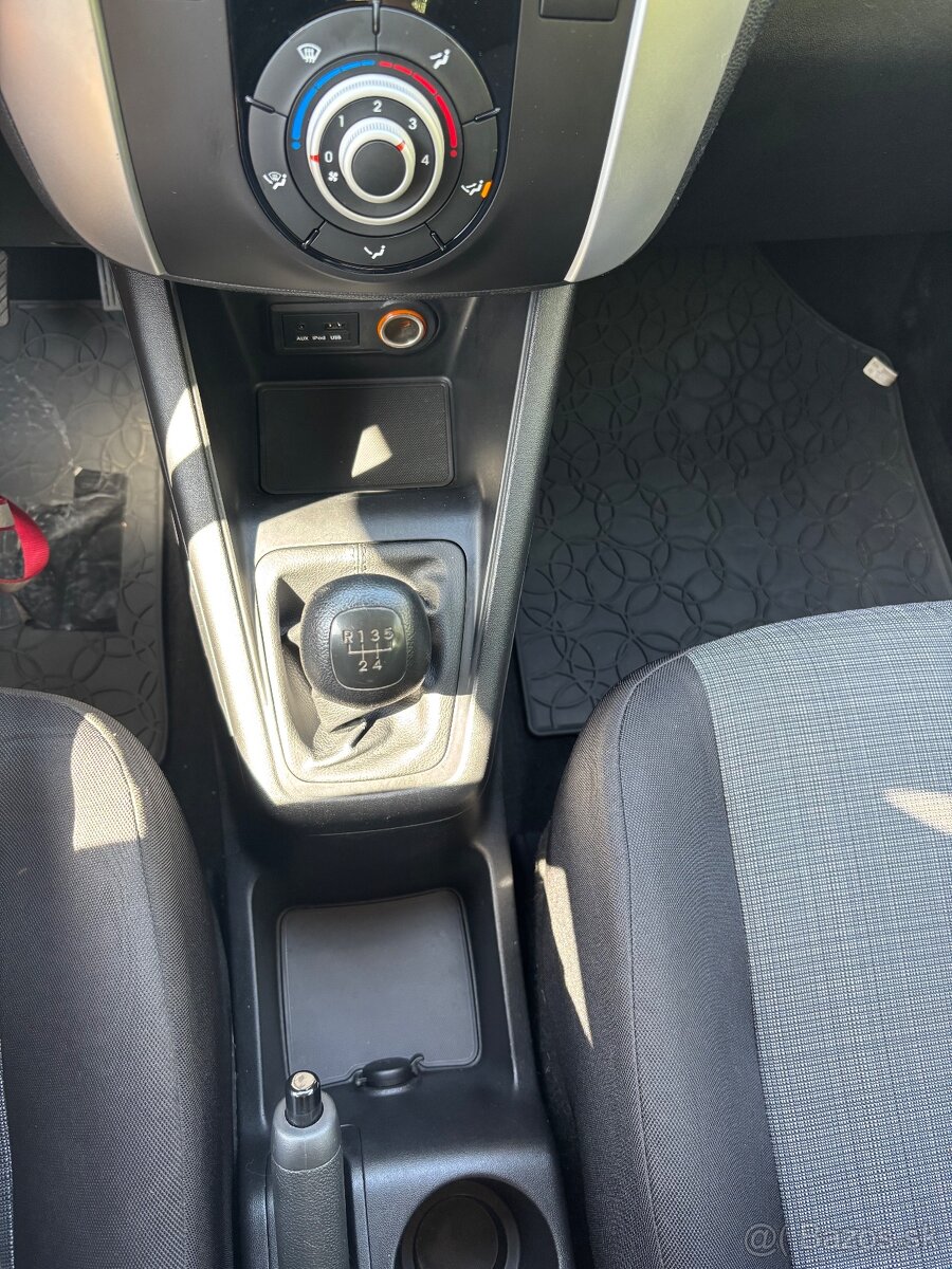 Kia Venga 1.4 CVVT LX - 13