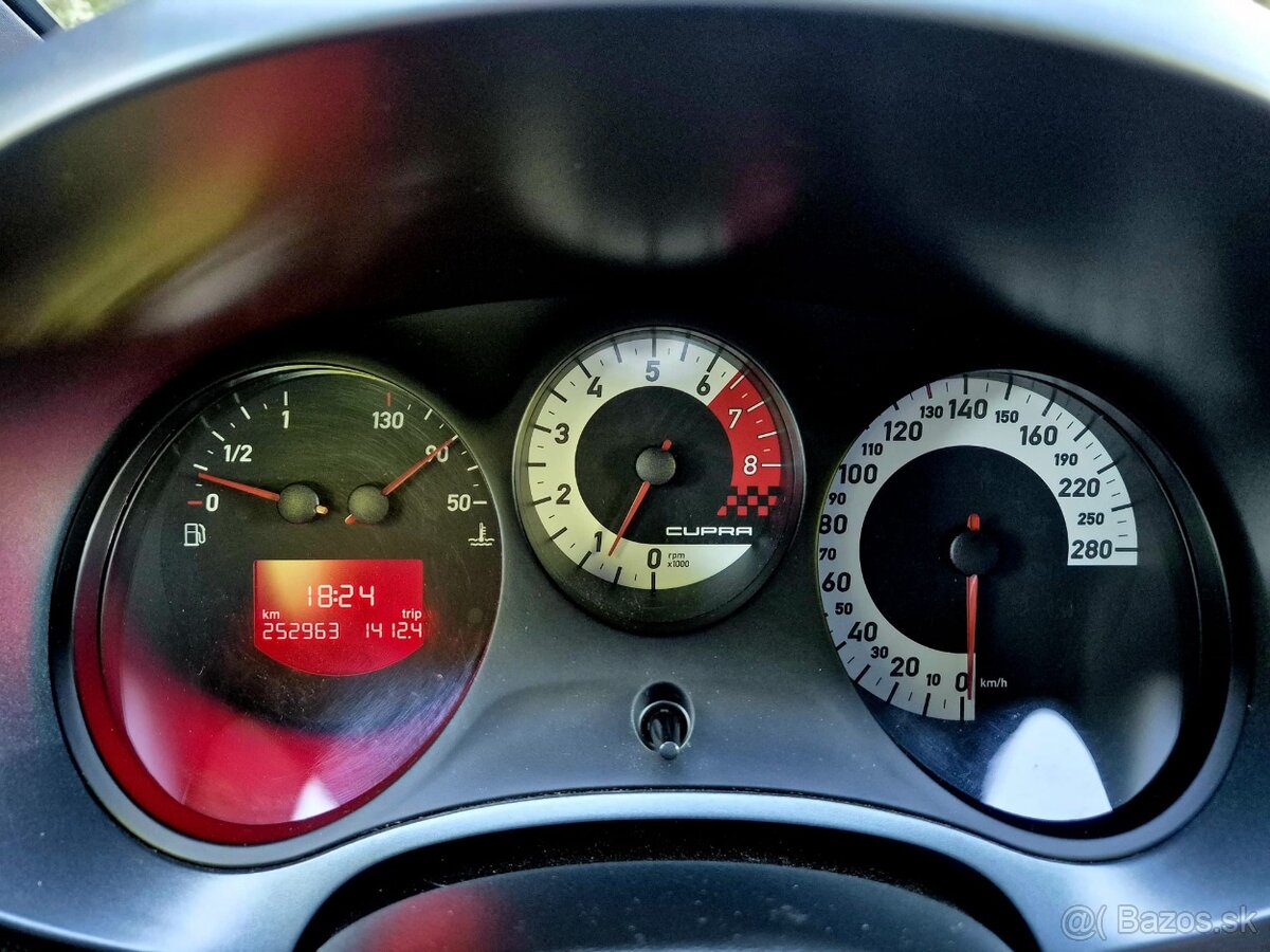 Seat Leon Cupra 2.0 TFSI 177kW - 13