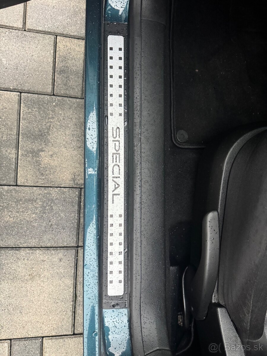 VOLKSWAGEN BORA 1.6 74KW SPECIAL BENZIN - 13