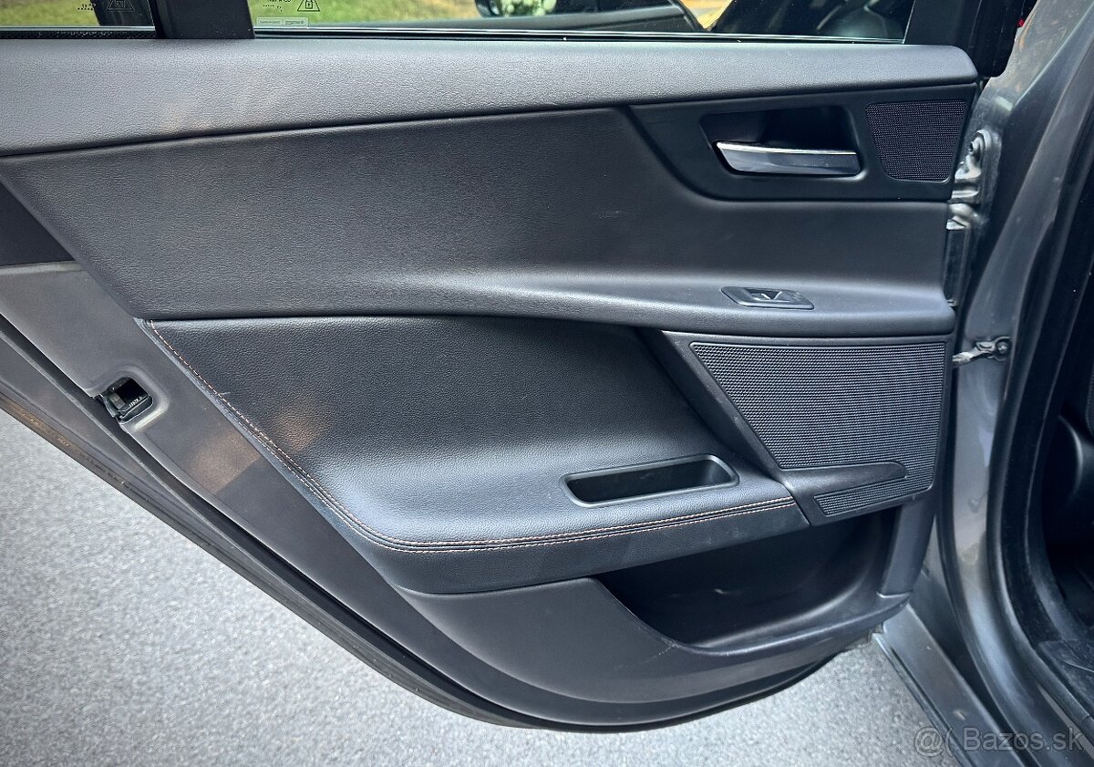 JAGUAR XE 2.0 I4D PRESTIGE - 13