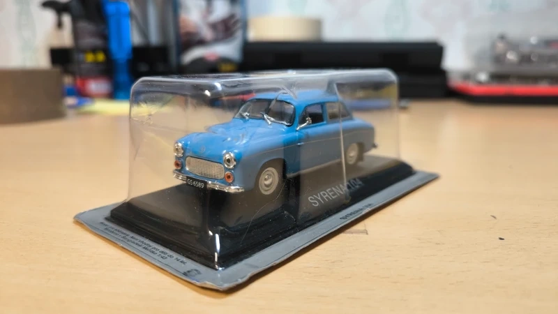 Kultovní auta ČSSR + Legendární automobily minulé éry v 1:43 - 13