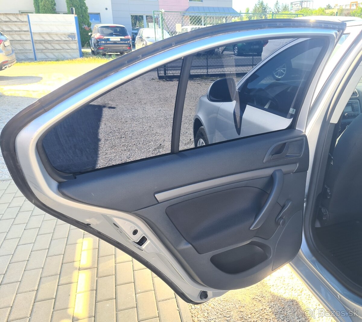 ŠKODA OCTAVIA 1.6 TDI CR DPF AMBIENTE - 13