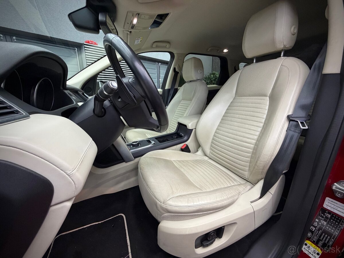 Land Rover Discovery Sport HSE Si4 - 13