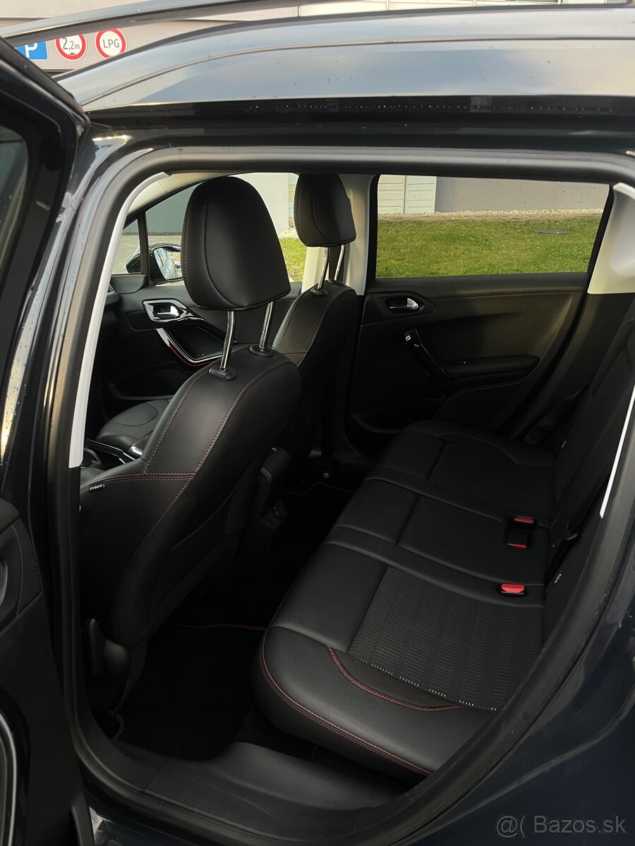 Peugeot 2008 GT-Line | 2017 | TOP stav - 13