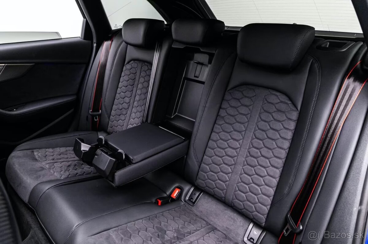 Audi RS4 Avant Competition - 13