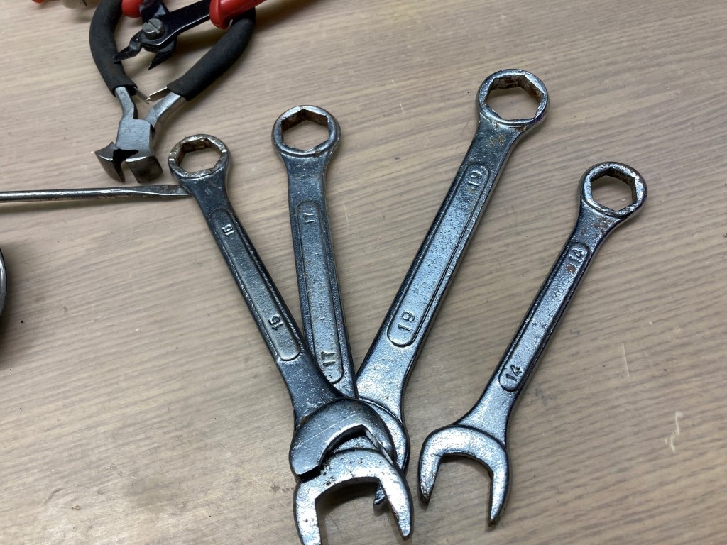 Predám náradie ktoré je na foto - 13