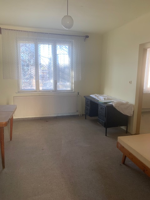 Predám starý rodinný dom s pozemkom Očkov - 13