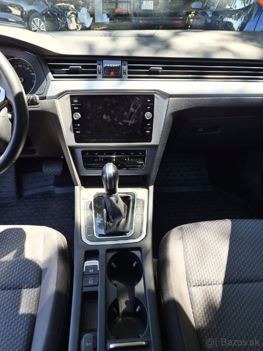 Volkswagen Passat 8 - 13