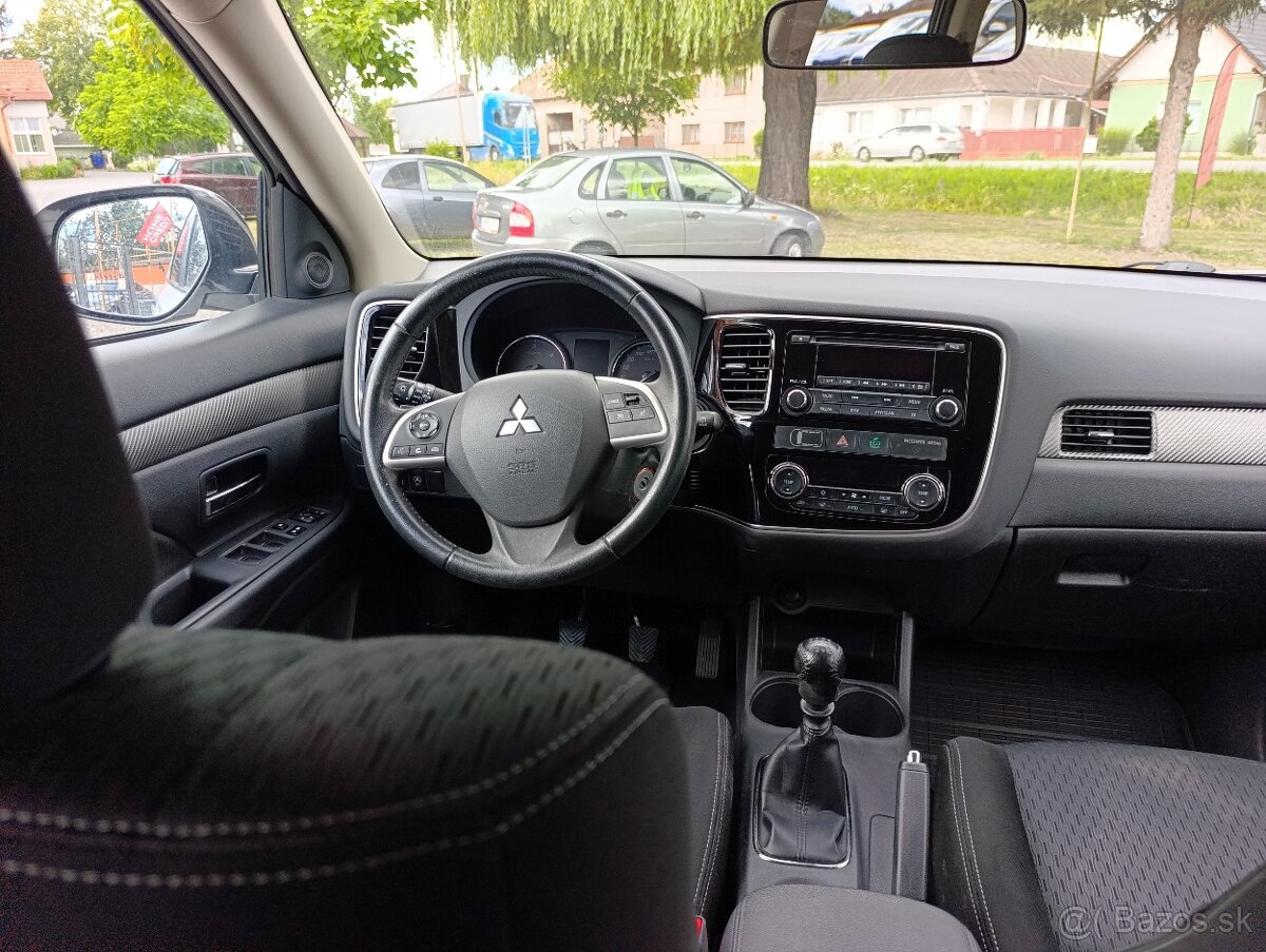 Mitsubishi Outlander 2.2 DI-D. Prvý majiteľ. - 13