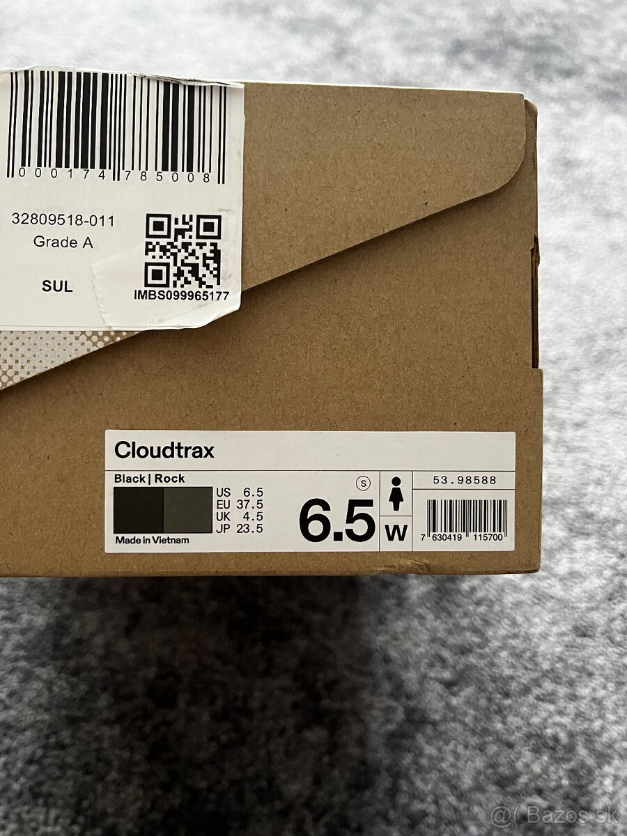 On Running, model Cloudtrax, velikost 37,5 - 13