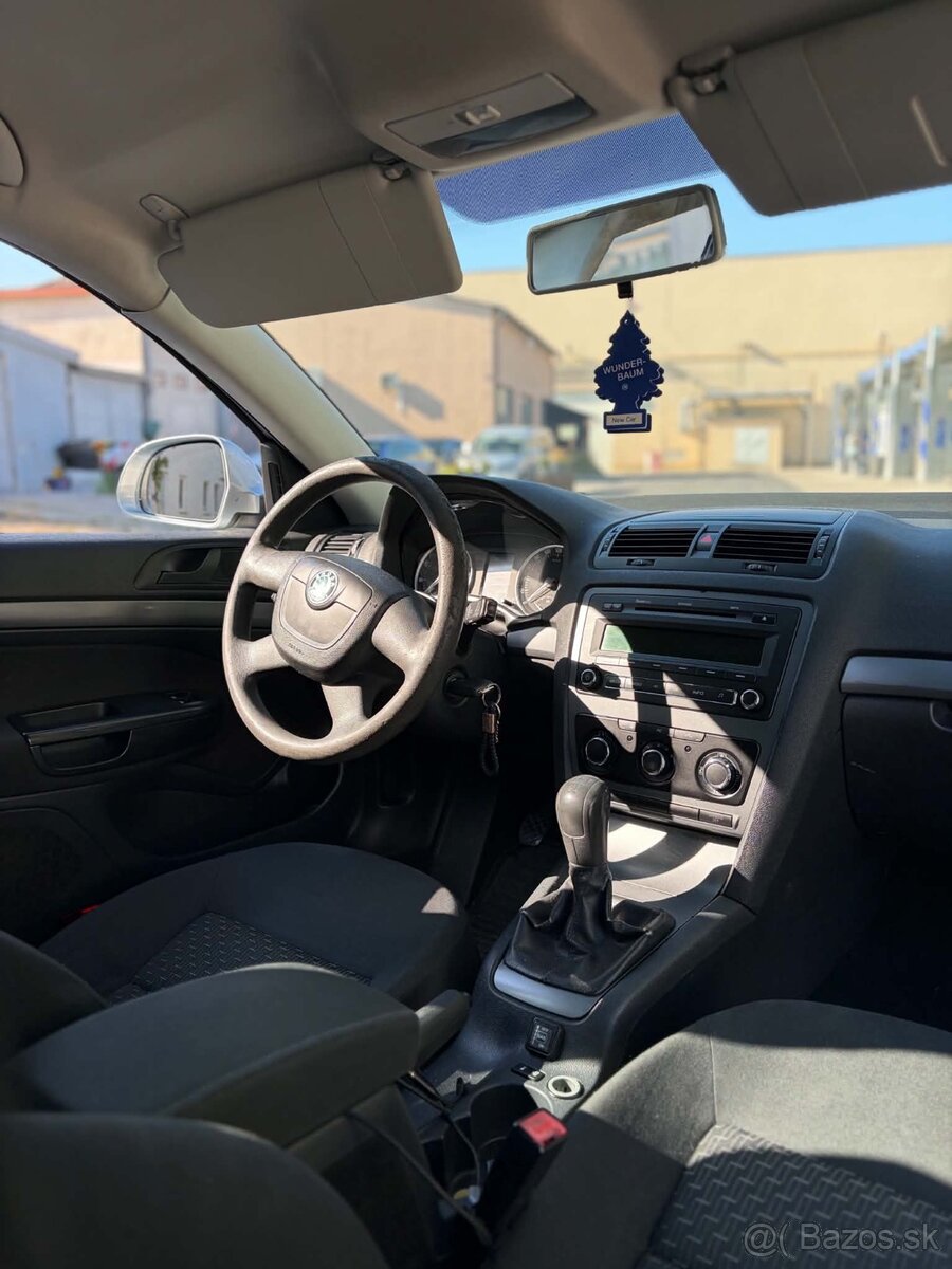 Skoda Octavia 1.6 benzín/LPG - 13
