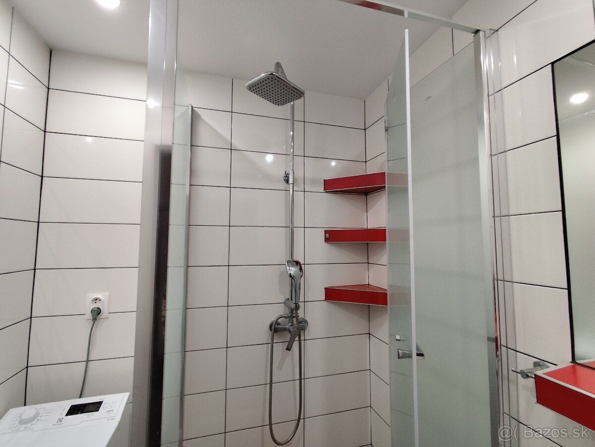 3-izbový, Perecká, Levice - 13