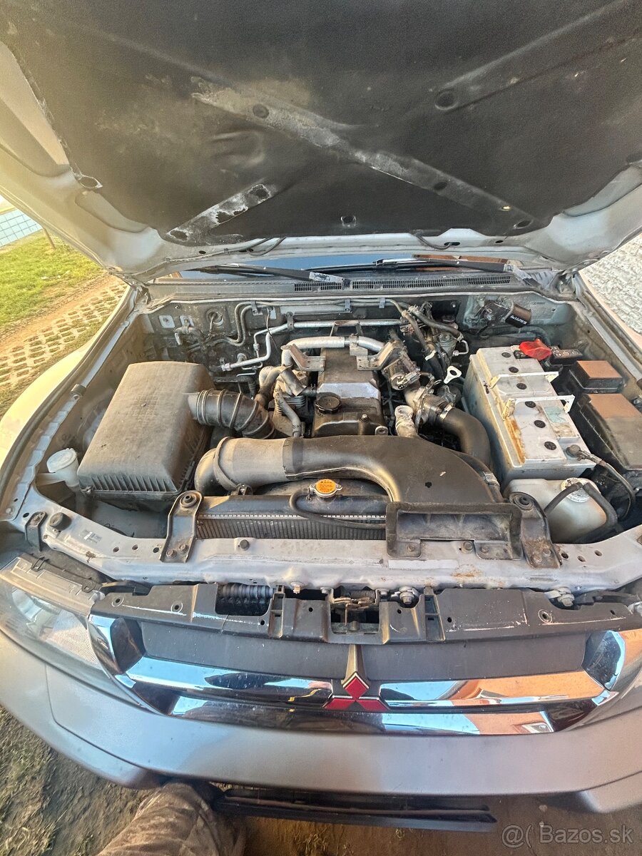 Mitsubishi pajero 3.2 did - 13