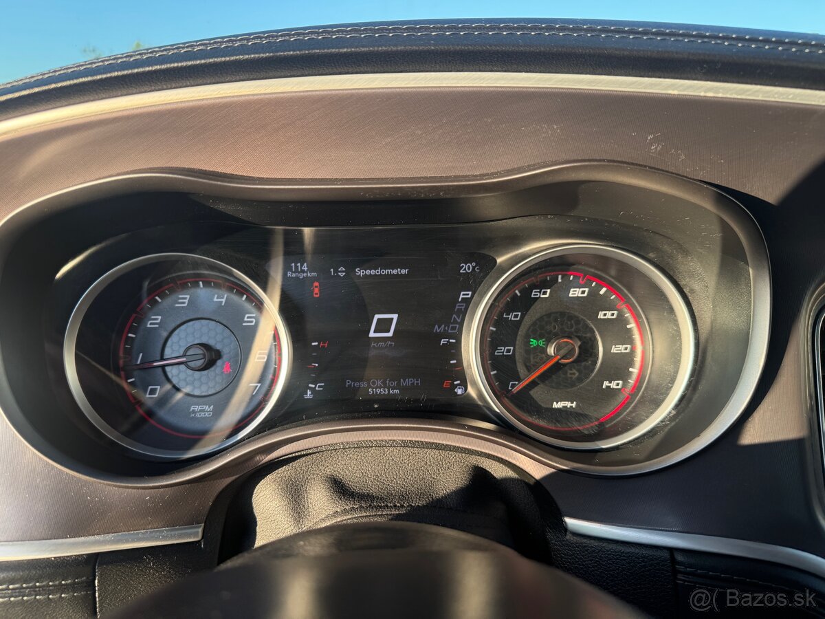 Dodge Charger 2022 - 13