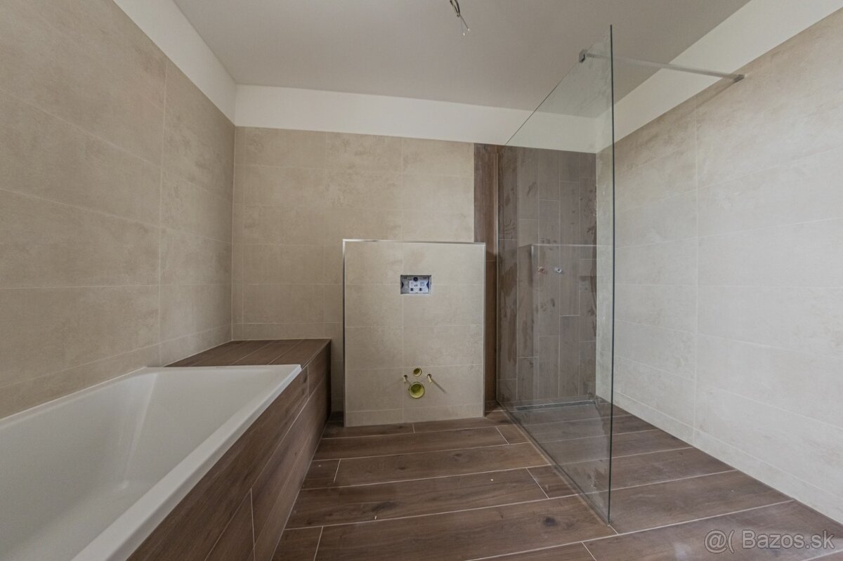 Predaj 4-izb. bytu – Šamorín, 123 m² + záhradka, 2x park. - 13