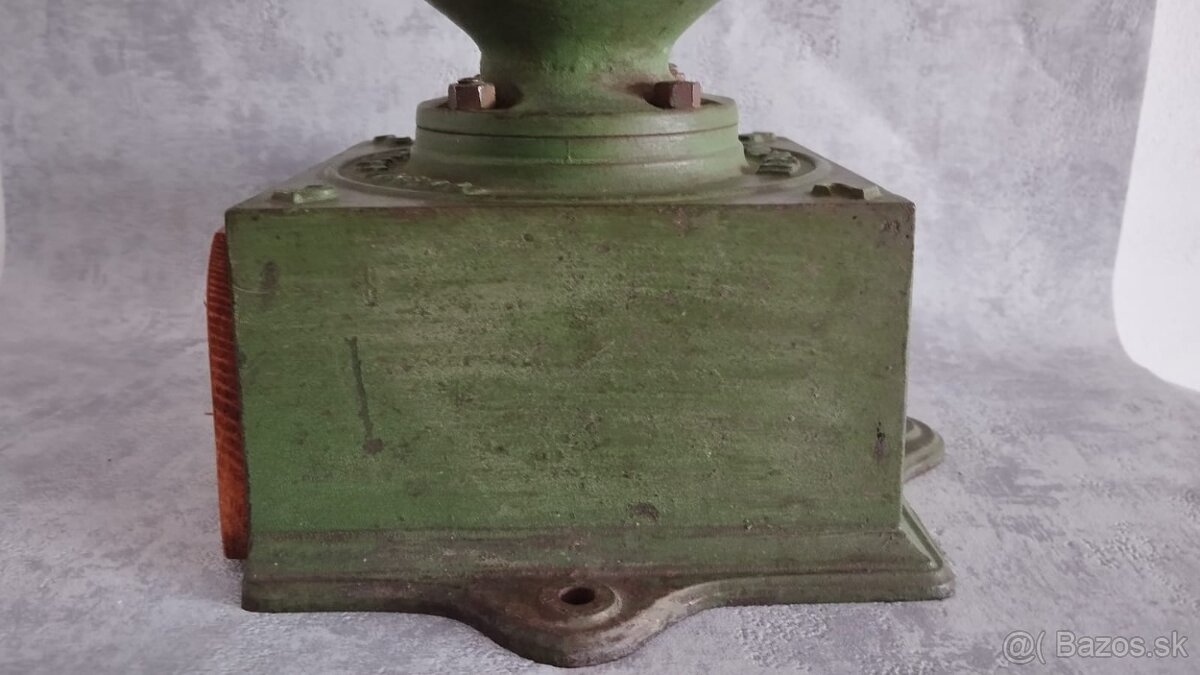 Kupecký mlyncek na kávu Leinbrock IDEAL no.2 s rumpálem - 13